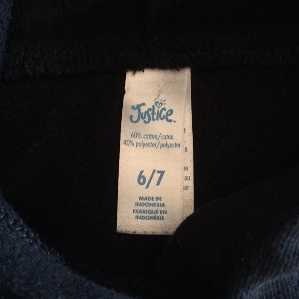 Justice sweatshirt black size 6/7 gold writing‎